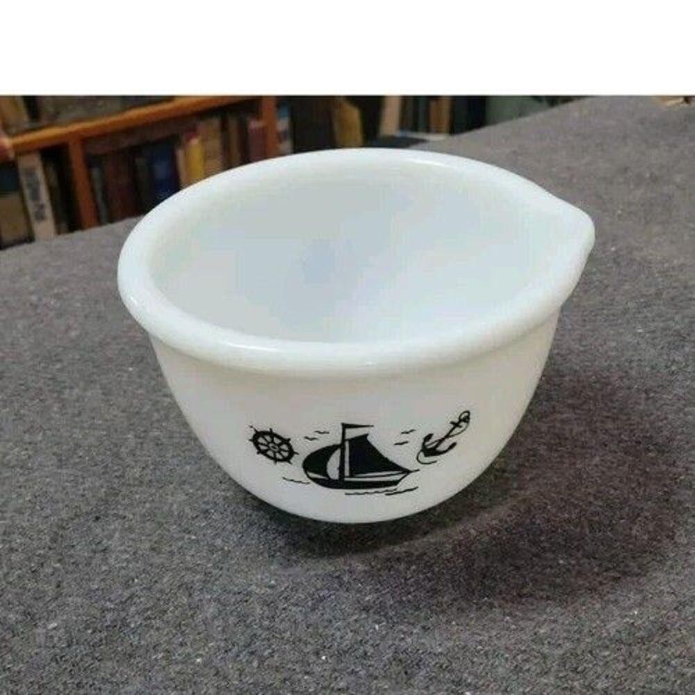 Vintage McKee Black Sail Boat 6 1/2" Mixing Bowl in Very Good Condition HTF